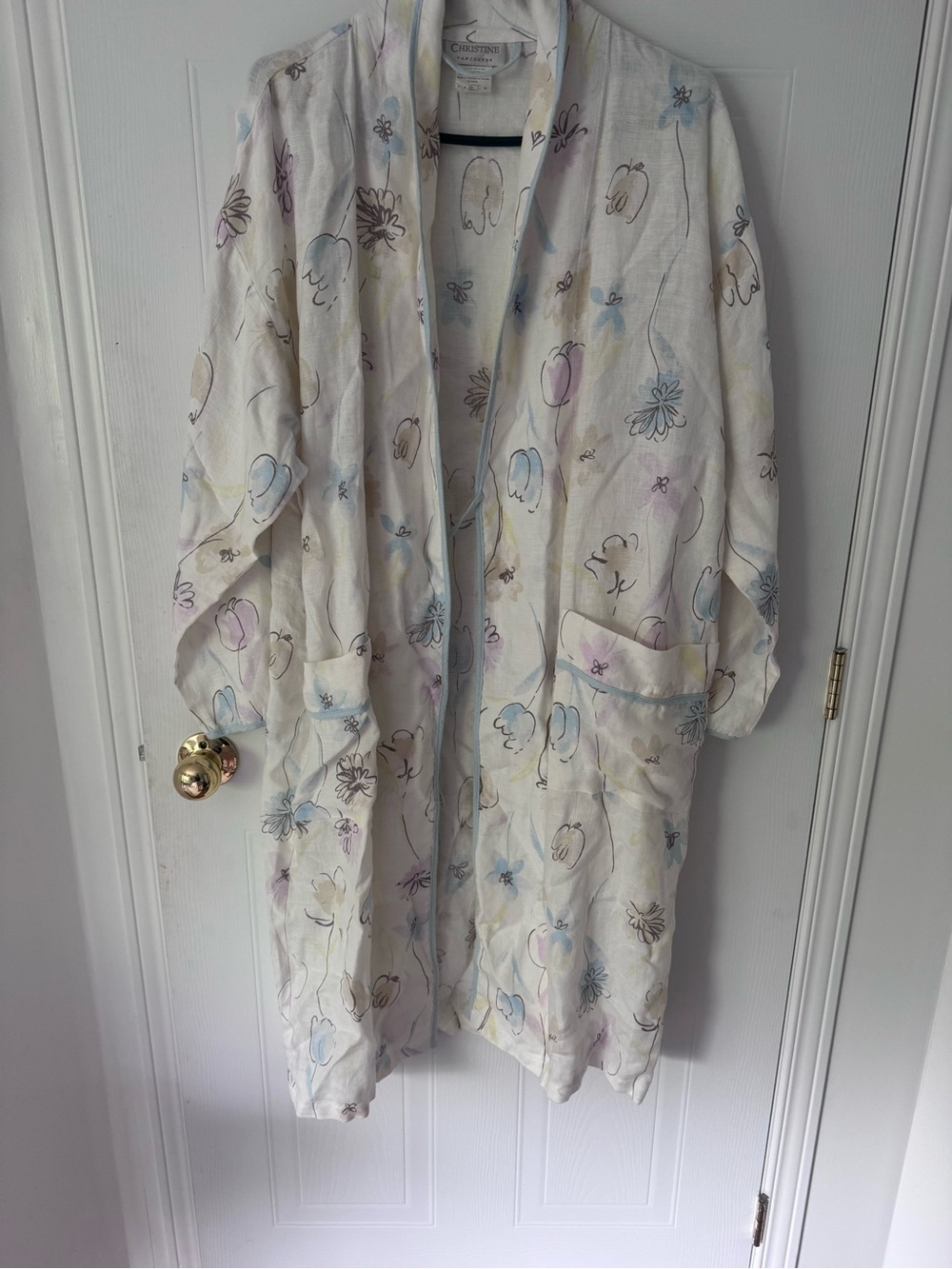Christine Vancouver Robe White Pastel Floral Lightweight Sleepwear 100% Linen